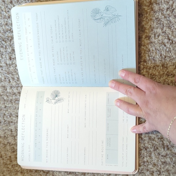 Calm: A Day and Night Reflection Journal - Picture 7 of 11